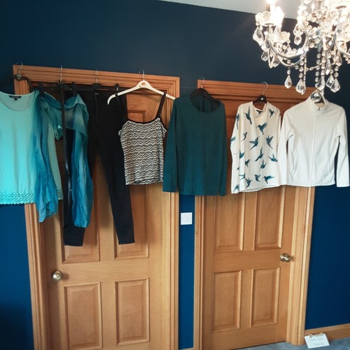 Ladies clothes bundle size - ladies,