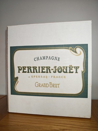 Perrier jouet champagne flutes - champagne,