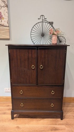 Stag minstrel linen cupboard - minstrel,