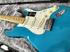 FENDER AMERICAN PROFESSIONAL