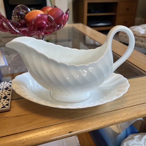 Wedgwood candlelight sauceboat - wedgwood,