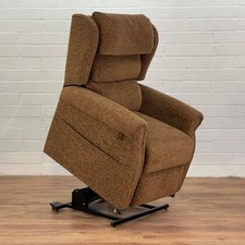Oak Tree Riser Recliner Chair