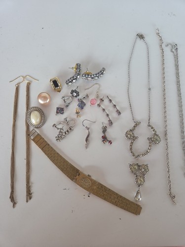 Small broken jewellery - small, bundle