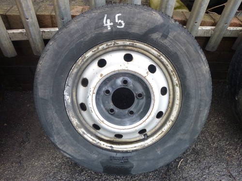 Renault master wheel and tyre - and,