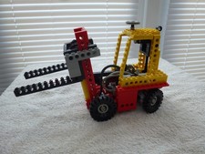 LEGO Technic 8843 Pneumatic Fork Lift