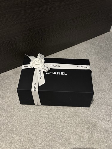 Chanel original empty box - chanel,