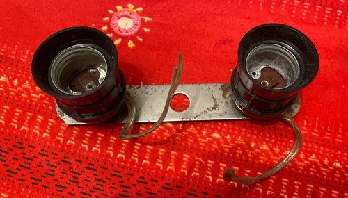 Twin batten lamp holder - batten,