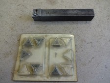 Lathe indexable turning tool