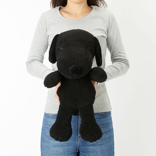 Kaws uniqlo peanuts snoopy - x,