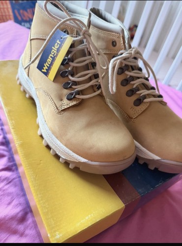 Brand new wrangler - brand, boots