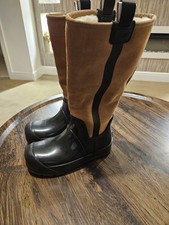UGG Raincloud Lace Chestnut