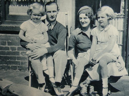 Jockey robert bobby jones - jockey,