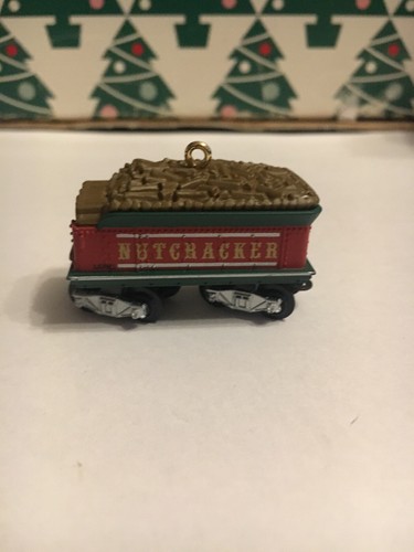 Lionel nutcracker route - nutcracker, tender