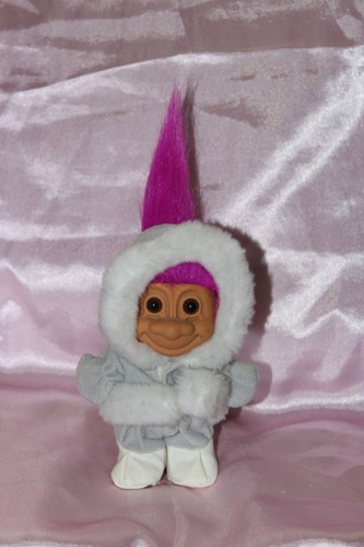 Vintage russ eskimo troll - russ,