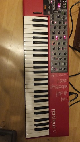 Clavia nord lead - nord,
