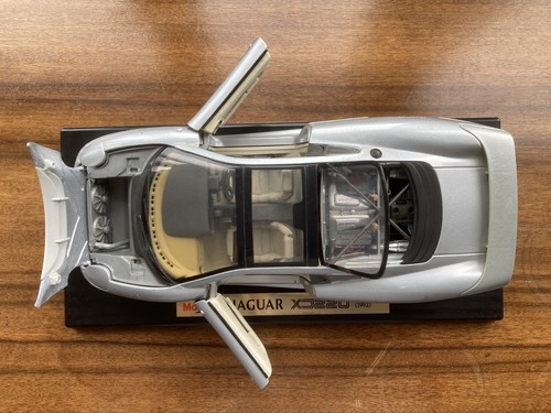 Maisto jaguar xj220 1992 - maisto,
