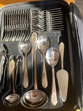 Gold detailed Dessert/Drinks