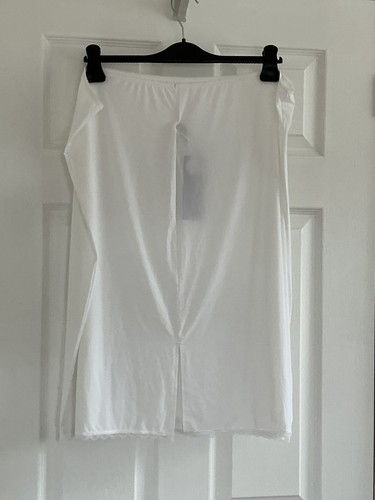 Bnwt plus size - size, 24