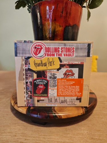 The rolling stones live in - stones,