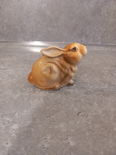 Rabbit porcelain rabbit brown