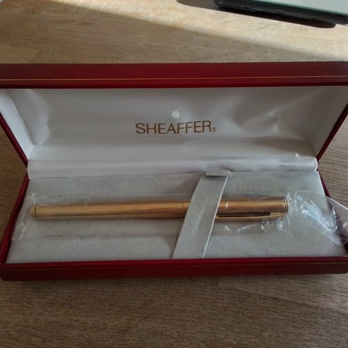 Sheaffer white dot gold - white,
