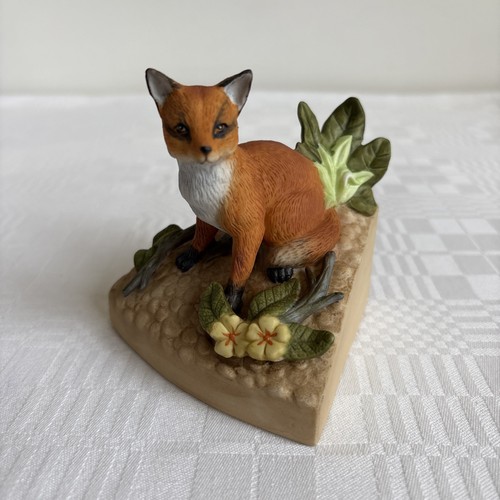 Danbury mint fine porcelain - danbury,