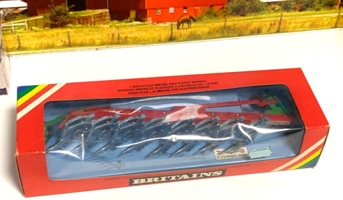 BRITAINS.1:32.FARM.9554.KVERNE