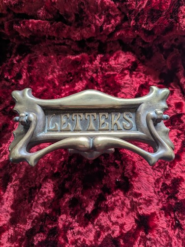 Superb antique brass letter - superb,