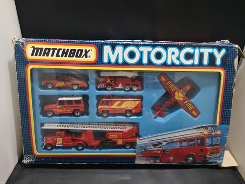 P553 matchbox motorcity 15 - motorcity, mc-15
