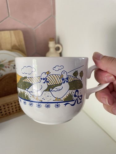 Large vintage kilncraft goose - vintage,