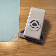 EK Success Corner Card Craft Punch Cutter - Heart Design Paper Locking VGC