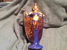 Power Fine Porcelain Queen
