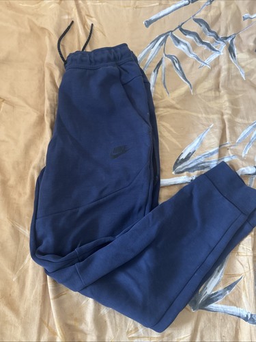Nike tech fleece - nike,