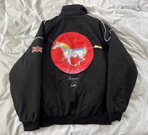 Lewis hamilton x hajime - lewis,