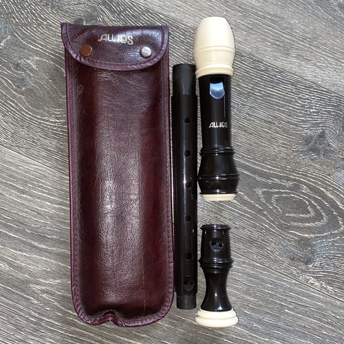 Aulos treble alto recorder - /,