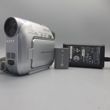 Sony Handycam DCR-HC19E Handheld MiniDV Camcorder Silver Tested Full Working Set