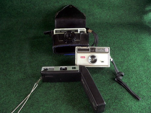 Three kodak instamatic 104 - kodak,
