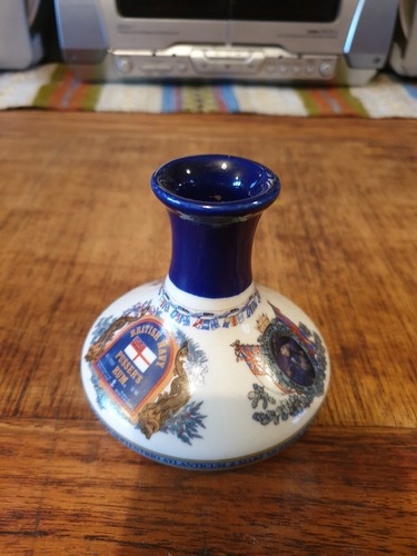 Vintage retro pusser rum - retro,