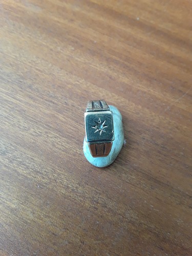 Vintage 9ct gold - &,