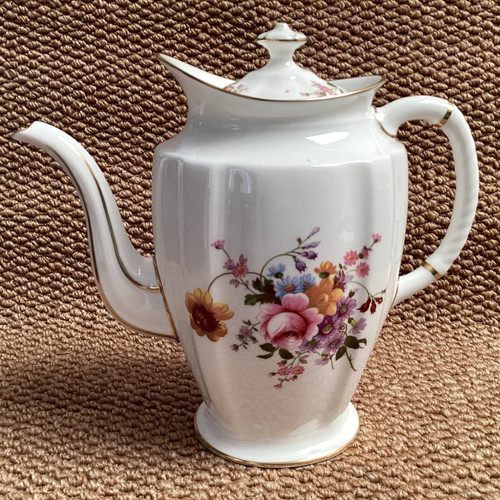Royal crown derby england - crown,