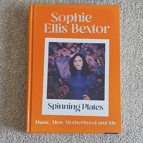 Spinning plates - spinning, by