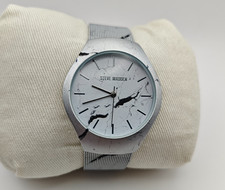 Steve Madden Grunge look on