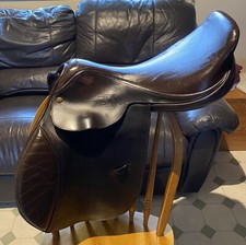 18” Narrow Jump Saddle