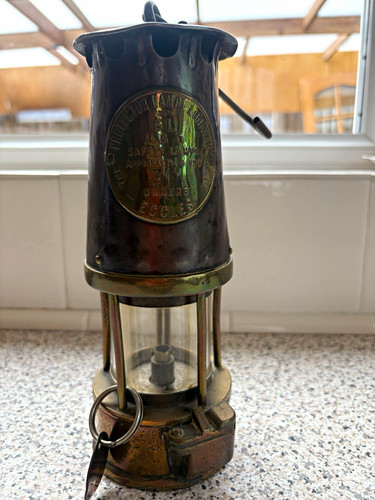 Protector lamp lighting co - lamp, &