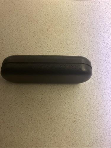 Oakley black glasses case - black,