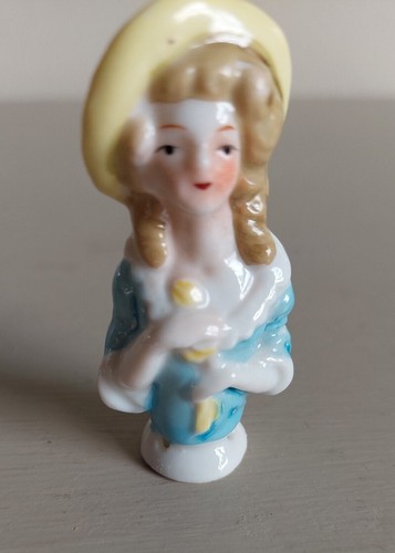 Half doll pin 5cm - pin, tall