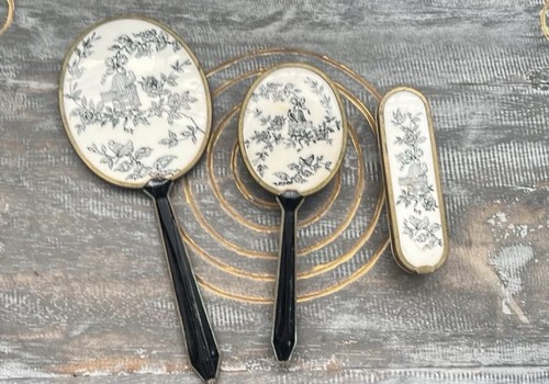 Three piece dressing - , table