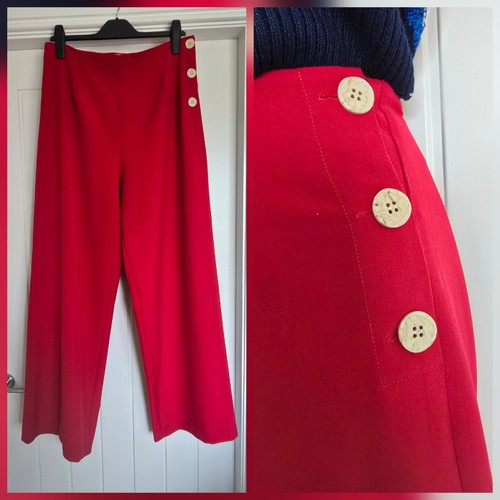 Pretty retro raspberry red - pretty,