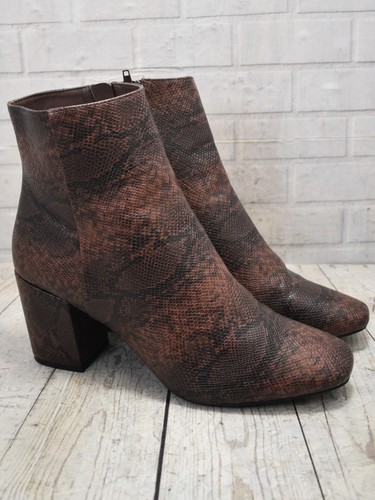 Womens brown reptile print - brown,