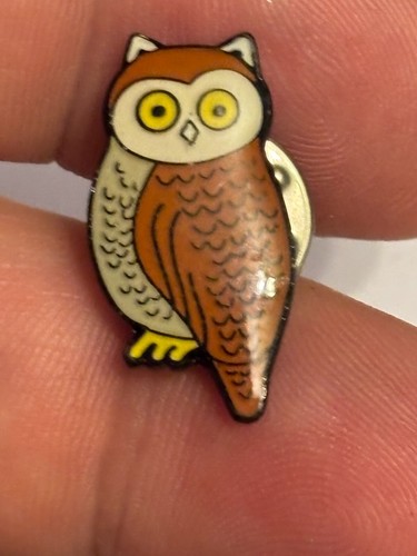Small brown owl - , badge